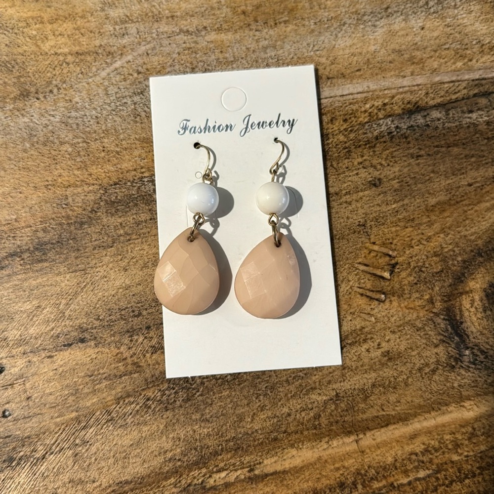 Fashion earrings
